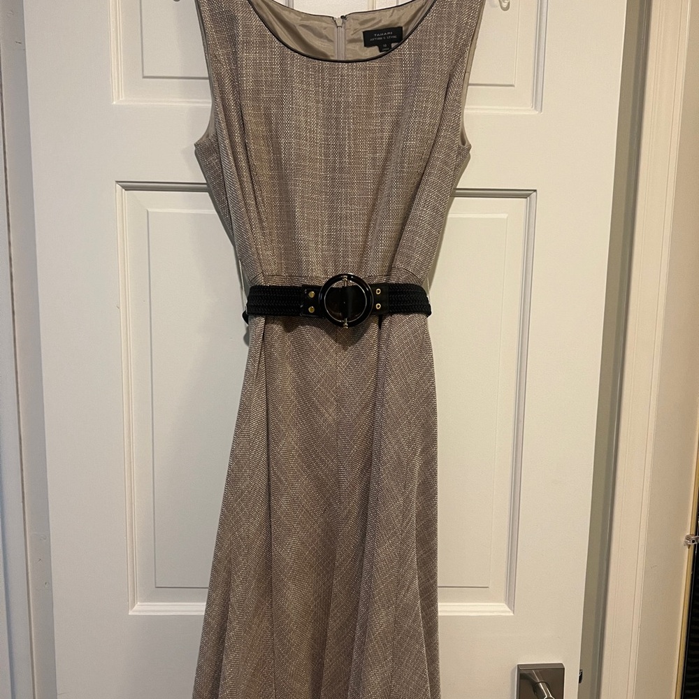 Tahari ASL Size 10 Sheath Dress